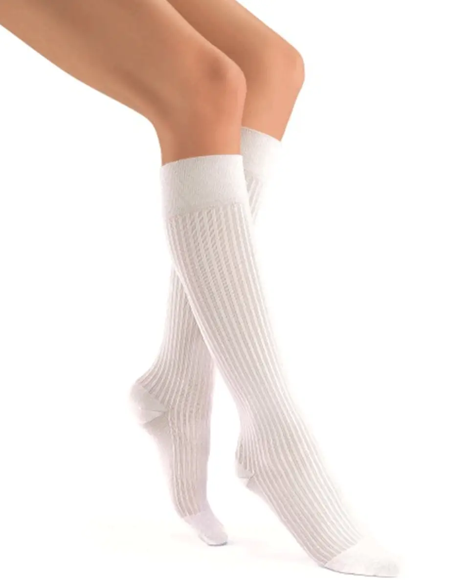 Jobst soSoft Women's 20-30 mmHg Ribbed Knee High