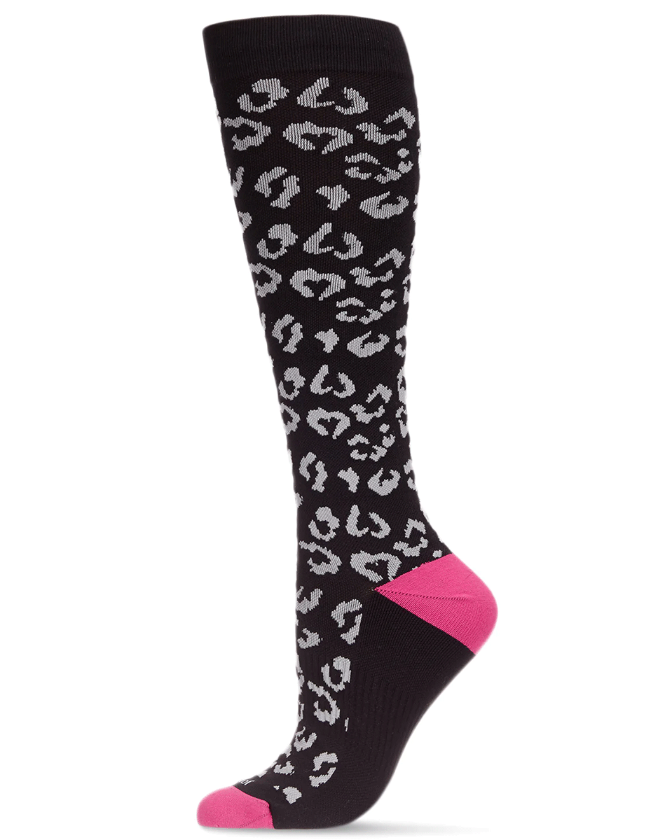 Memoi Women's Grey Leopard Nylon 15-20mmhg Graduated Compression Socks